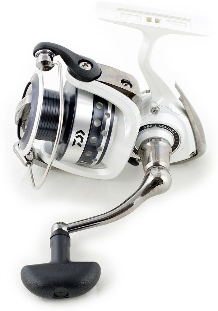 Катушка Daiwa Laguna E2500B