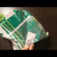 Распаковка посылки c катушкой и воблерами.